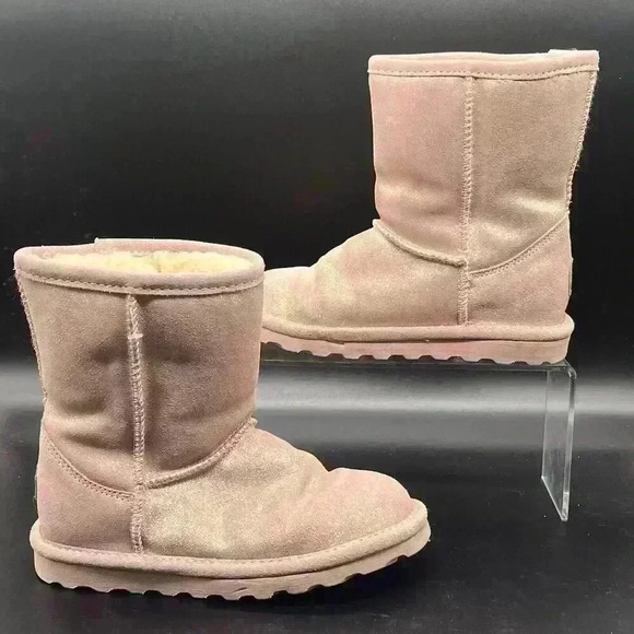 bearpaw Other - Bearpaw Kids Elle Exotic youth size 3 pink gold shimmer wool lining